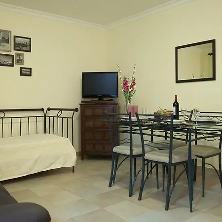 Apartamento Our Little House